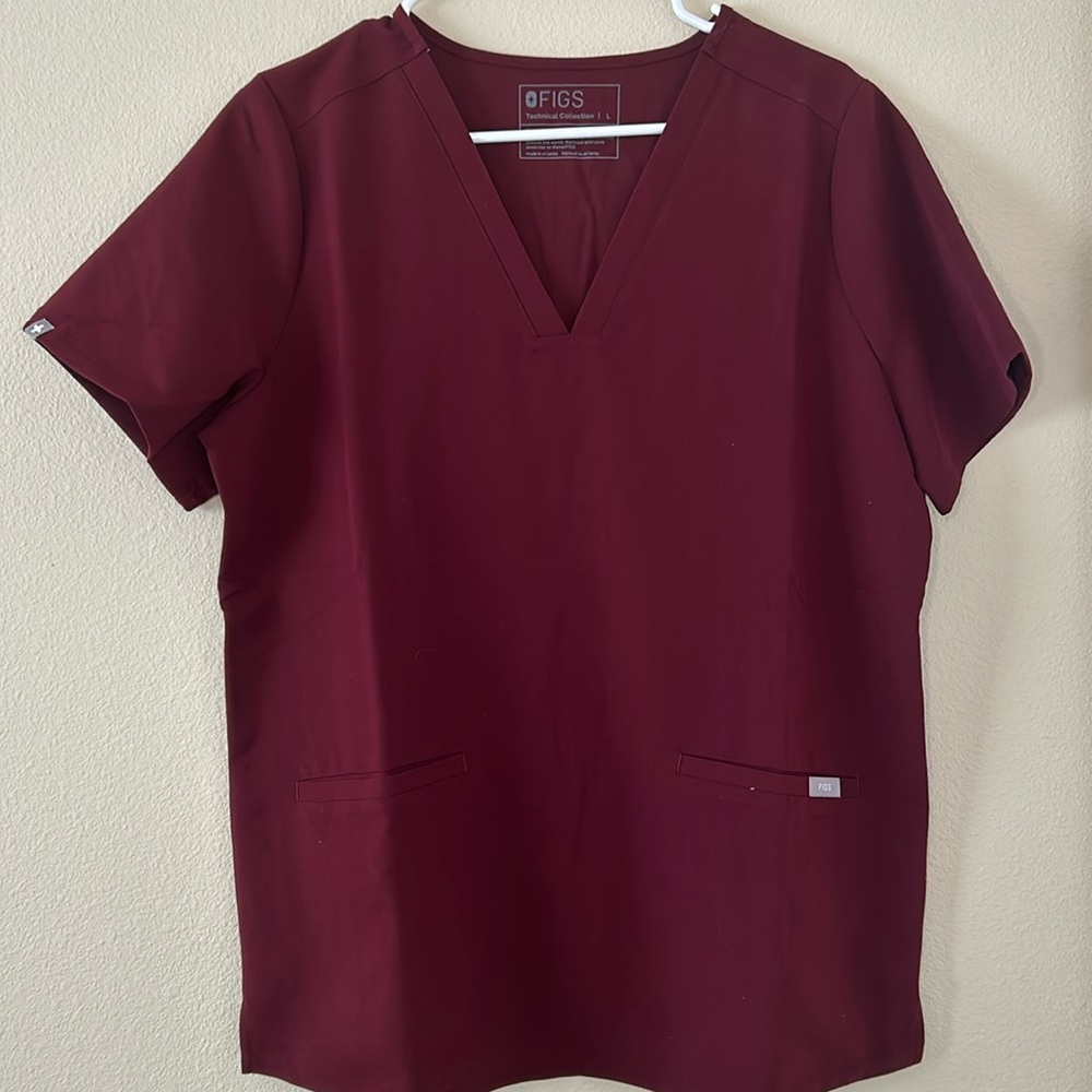 NWT FIGS Casma 3-pocket top Women’s L